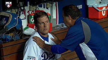 STL@LAD Gm2: Ellis checked by trainer between frames