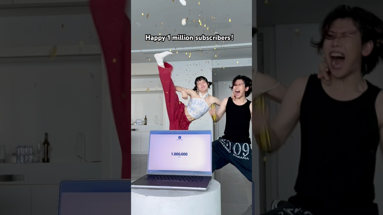 1 MILLION SUBSCRIBERS!! Thank you all for being here🥰❤️🎉#1million #kpopdemonhunters #zoey