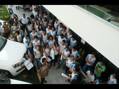 Estudantes fazem manifestação na sede da 9ª SRE em Coronel Fabriciano