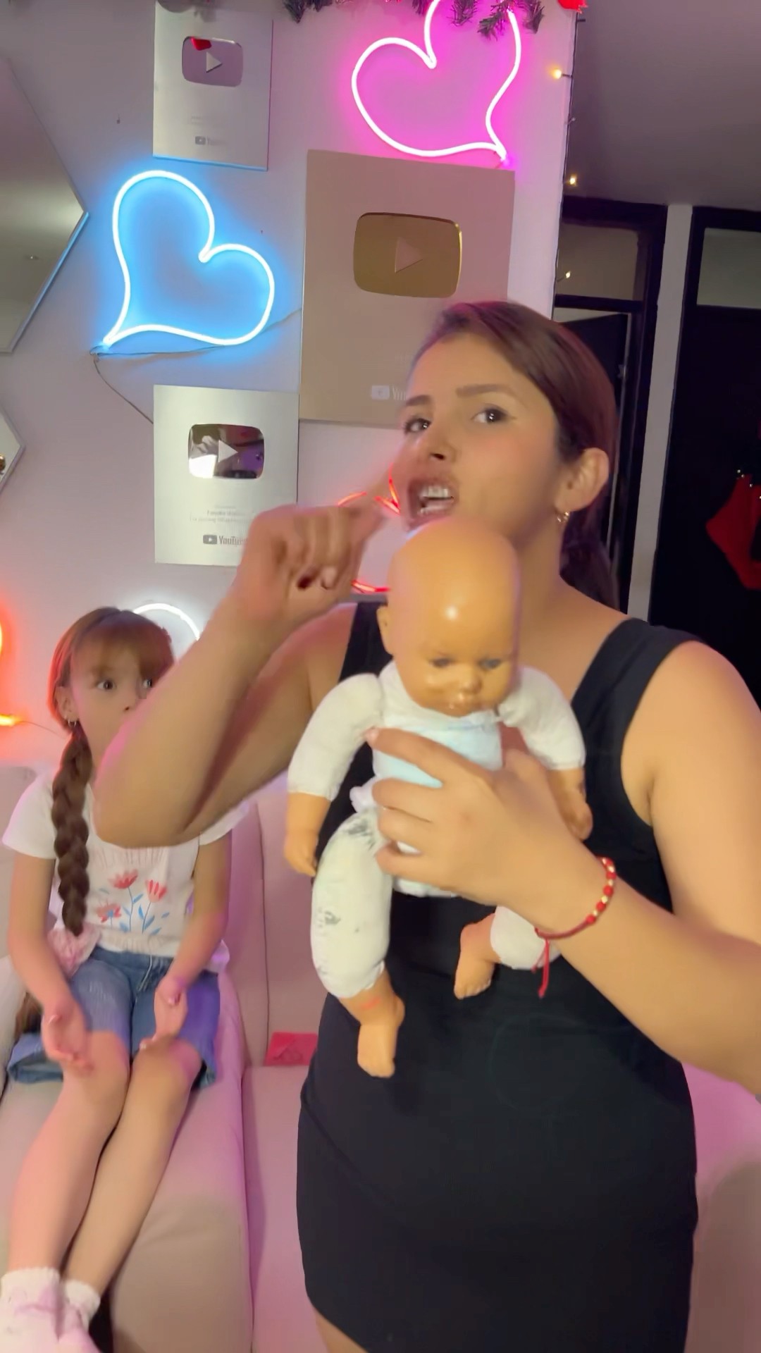 No dejes los juguetes botados #humor #cosasdefamilia #comedia #shortviral