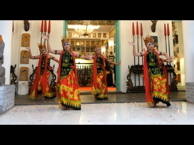 TARI GANDRUNG MARSAN || BANYUWANGI #gandrung #tarigandrung @budayatari class=