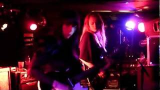 Dum Dum Girls - Always Looking (09.11.11)