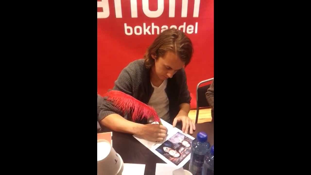 YLVIS - Signature for argentinian fans