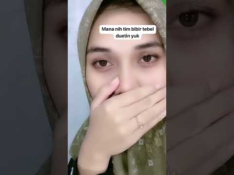 bibir tebal dan seksi