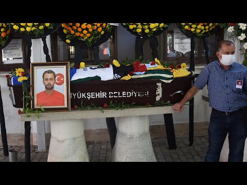 Trafik kazasında ölen futbolcu Melih Vardar'a son görev