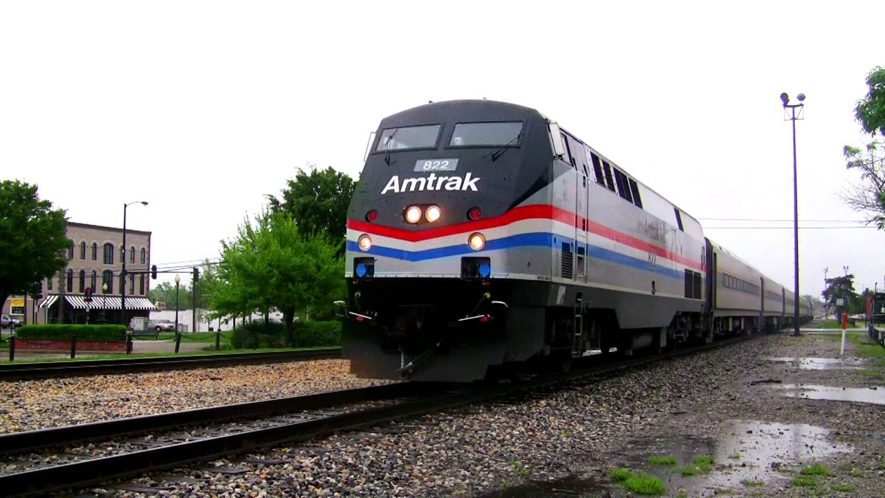 40th Anniversary AMTK 822 Ph. III leads the Illini and meets CN 5727 in Carbondale, Illinois