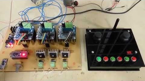 [NQV] 14 Điều khiển từ xa xe phun thuốc