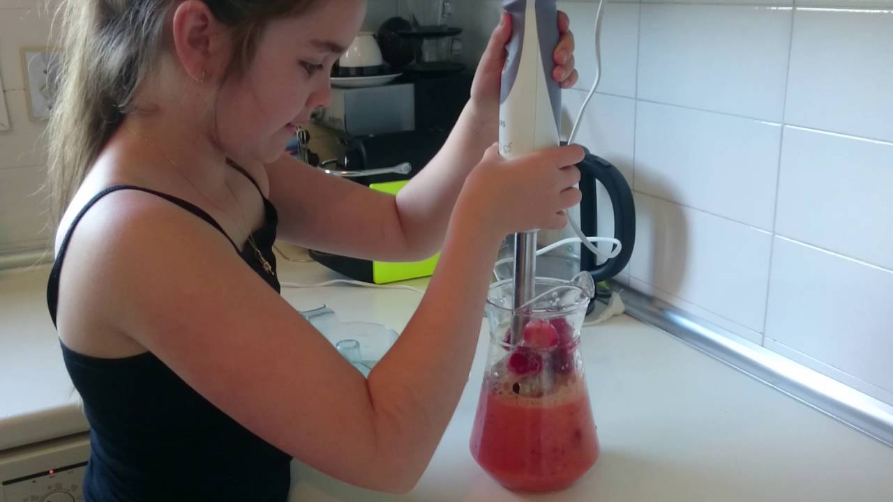 Cómo preparar un zumo natural DELICIOSO....  ( Как приготовить натуральный сок НАИВКУСНЕЙШ....