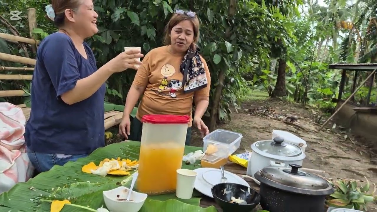 Mini Farm Adventure : Foraging wild edibles 2/2