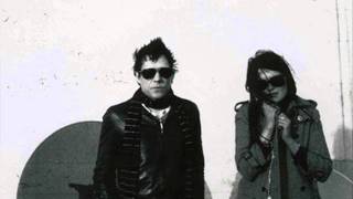 The Kills - Hook and Line (Live at KEXP 2009)