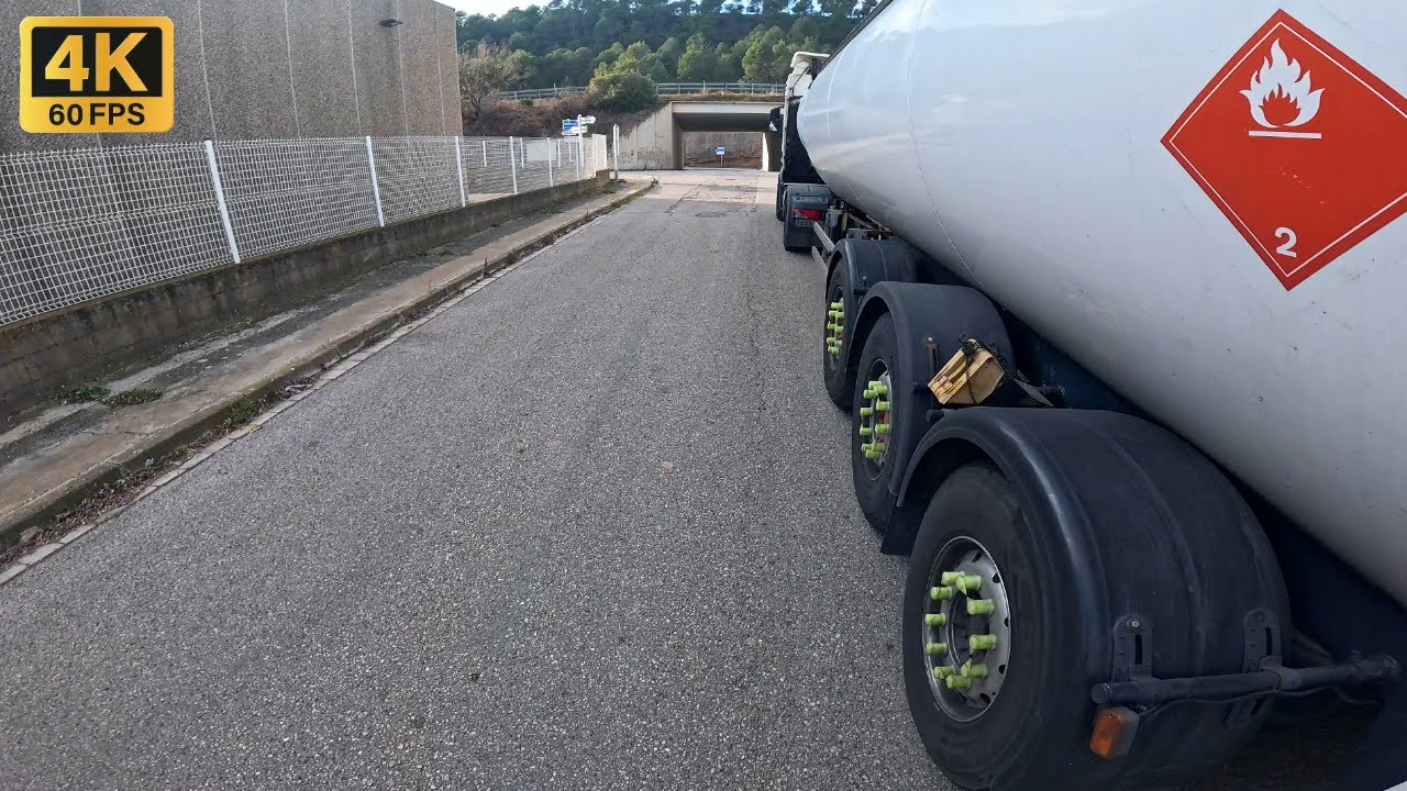 Я провел день за рулем ОГРОМНОГО бензовоза по дорогам Европы