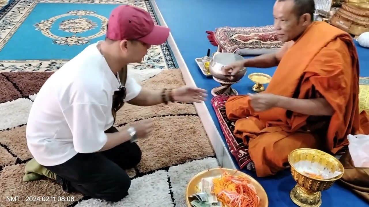 Tự do tự lo. khám phá chùa Wat Phousalao ở Pasxe Lào