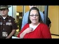 Kentucky clerk kim davis promises not to interfere with gay marriage licenses