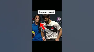 ОБРАТИТЕ ВНИМАНИЕ НА ДЕВУШКУ 🙈//UFC