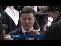 Volodymyr zelensky de comique  chef de guerre  reportage cdanslair 25022022