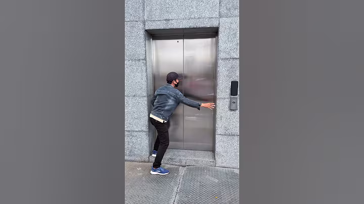 FK - Couple swaps clothes to help girl escape stalker [FEELKIND] #feelkind #kindness #respect #help