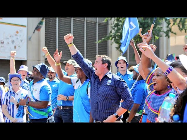DA John Steenhuisen  Copying EFF Struggle Songs  😂 : DA manifesto launch