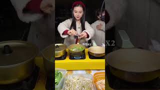 【路边摊小吃-街边美食-chinese street food】 街头泡面 老板还送了一个荷包蛋 #泡面 #shorts