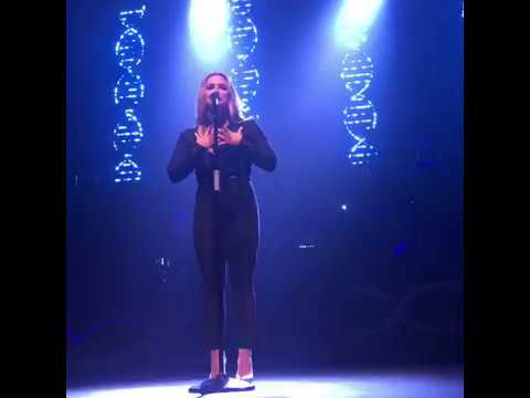 Anastacia - My Everything in Milan | Emotional moment [EvolutionTour 2018]
