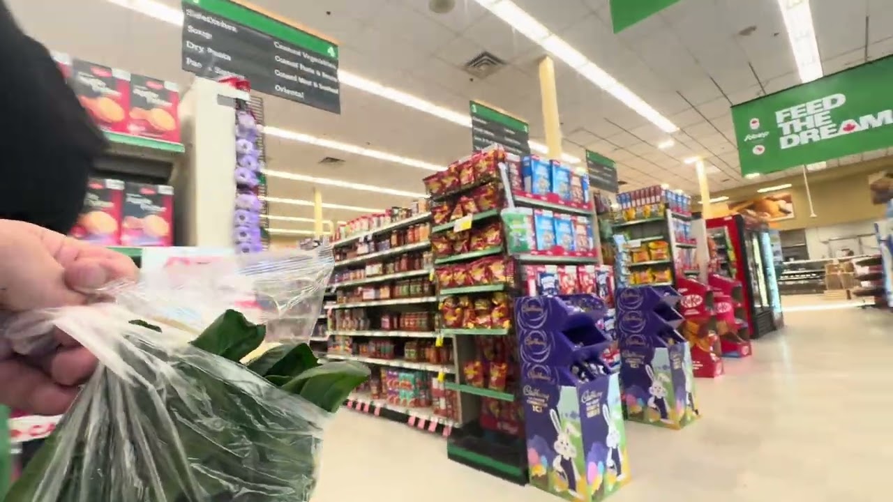 #buhaycanada  bibili lang tayo ng pagkain tapos lakad-lakad na rin @pobreng pabida-bida tv