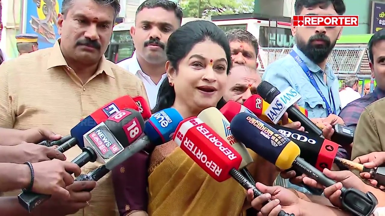 'റിയാസിന് മാത്രം എന്താണ് പരാതി, മരുമകനെ വിളിച്ചില്ലെങ്കിൽ മുഖ്യമന്ത്രി വരില്ലേ': Padmaja Venugopal