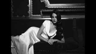 Lana Del Rey - Young And Beautiful (Lyrics)