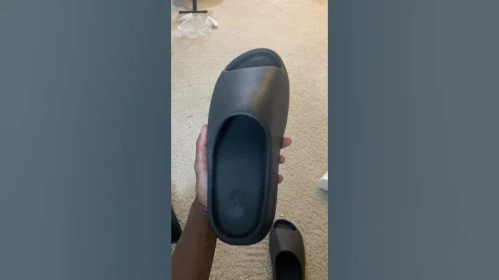 UNBOXING DHG8 YEEZY SLIDES #shoes #sneakerhead #yeezy  #shorts