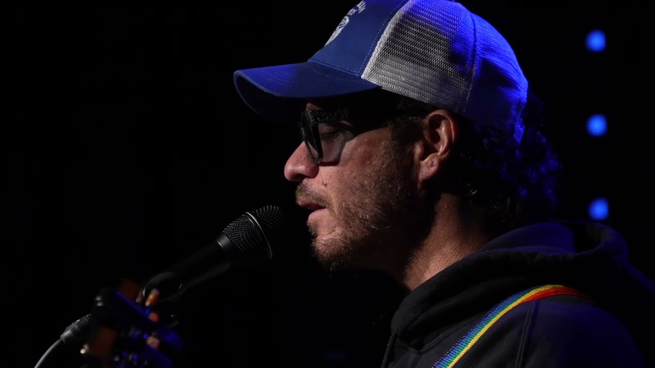 Amos Lee | Summit FM Studio C Sessions | Full Performance