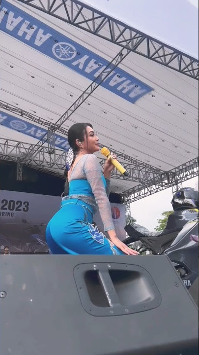 Wika Salim goyang sampe bawah #wikasalim #goyang