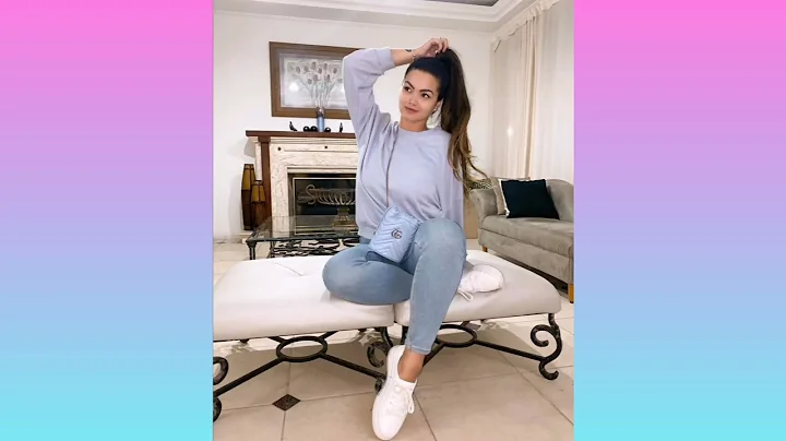 Top 25 Pictures (Suzanna Freitas)