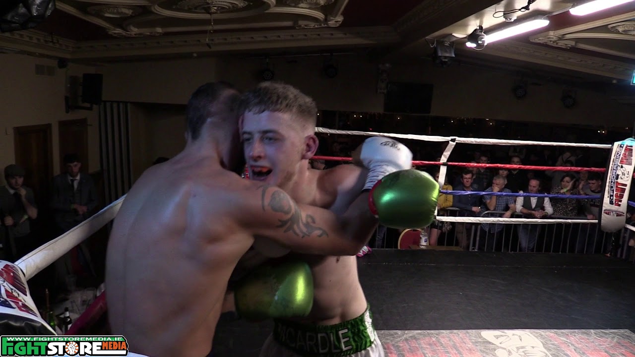 Declan Kenna vs Peter McArdle - Blood, Sweat and Tears 4 irish boxing champ