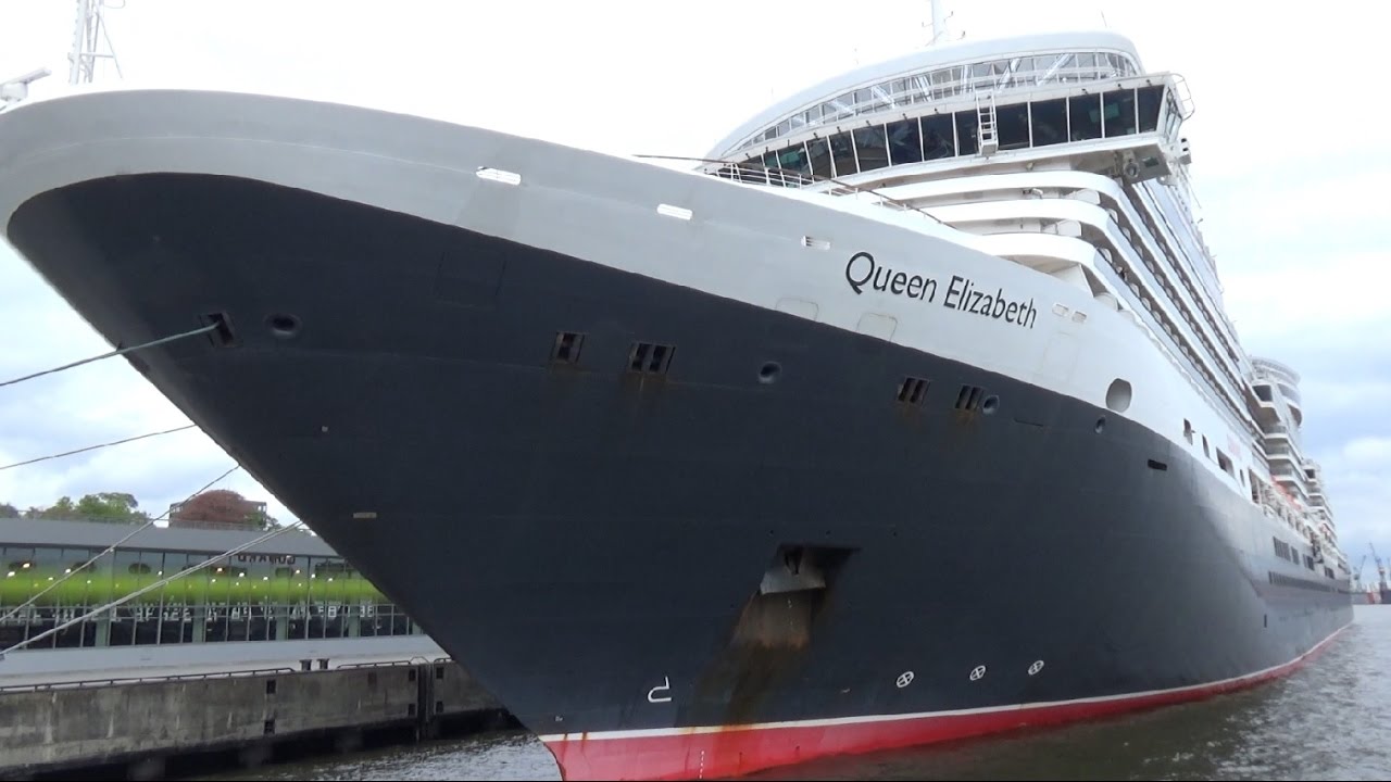QUEEN ELIZABETH In Hamburg Mit Naher Vorbeifahrt Auslaufen YouTube QUEEN ELIZABETH In Hamburg Mit Naher Vorbeifahrt Auslaufen YouTube