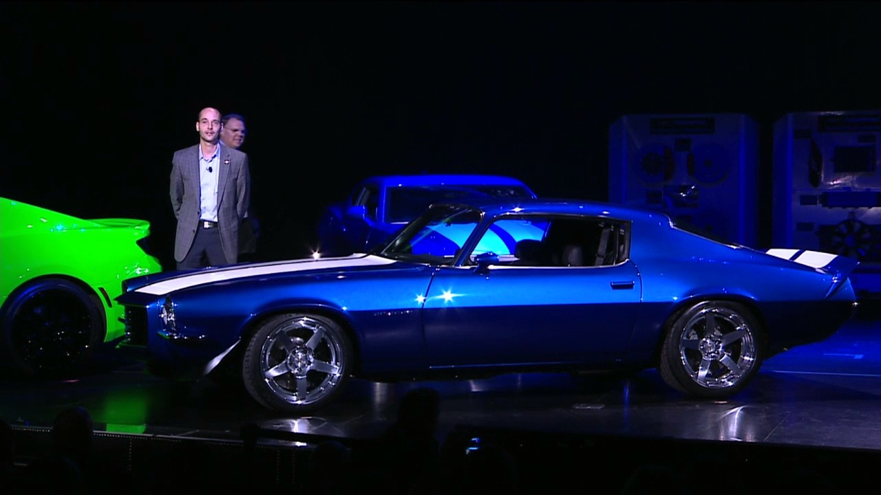 Chevrolet Performance LT4 Crate Engine - SEMA 2015 - YouTube