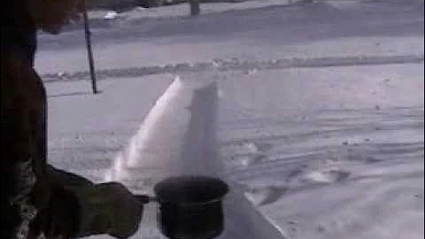 Boiling Water Freezes instanty in mid-air!!