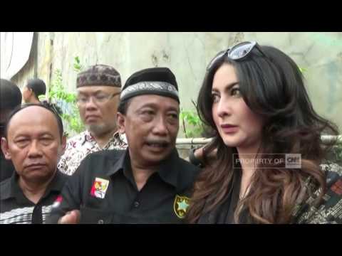 Artis Doyok & Diana Pungky Mengenang Eko DJ, Pemakaman Eko DJ Srimulat