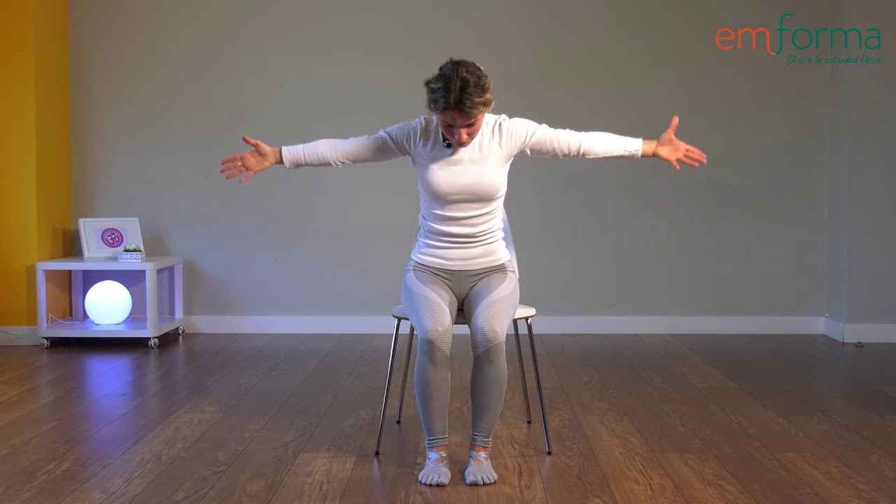 Yoga y Esclerosis Múltiple: rutina en silla
