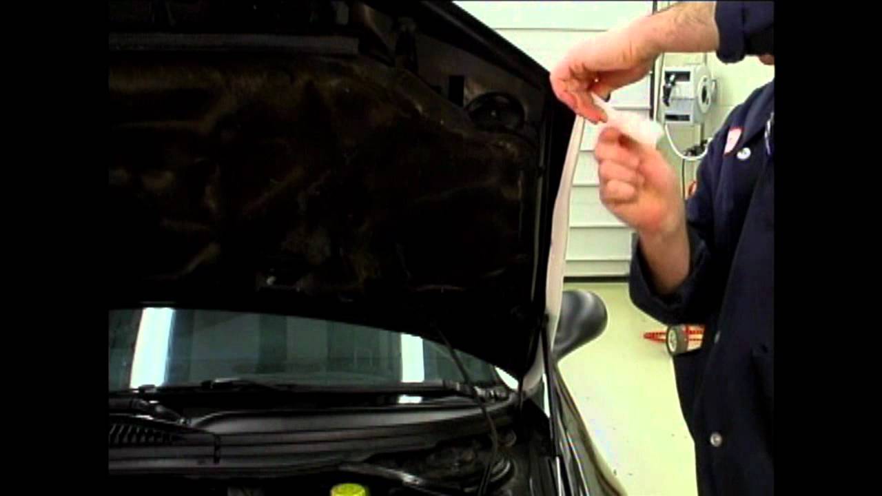 3M Product DEMO Automotive Foam Application on Vimeo