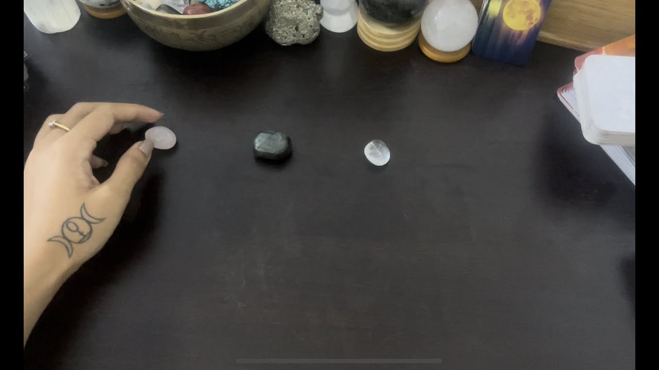 **выберите карту** ИХ ТЕКУЩИЕ МЫСЛИ И ЧУВСТВА К ВАМ!