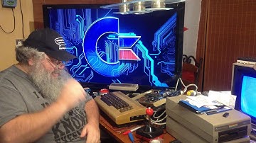 Looking At A Commodore 64 Missing The "B" Key - C64 C-64 64C 8-Bit Keys - Dave Bradley - Episode 617