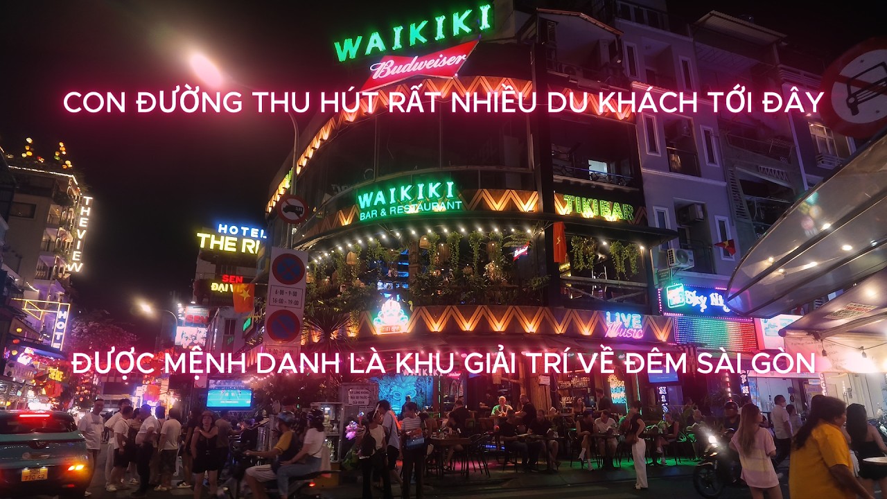 Tại Sao Khu Phố Hot Girl Việt Nam Lại Hot Đến Vậy