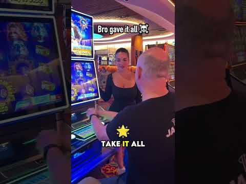 BRO GAVE IT ALL! #slots #casino #gambling