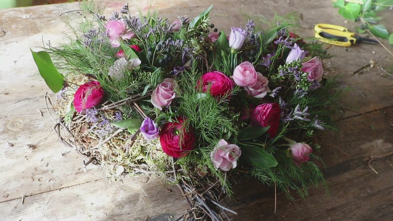 Floral Moss in Floral Arranging 