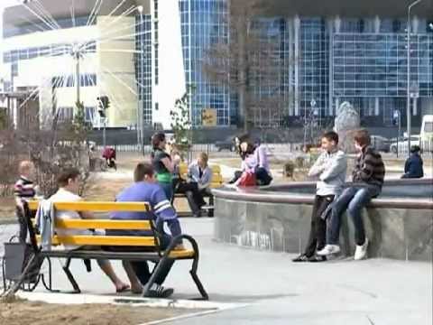 Единственный в городе фонтан готовится к запуску.