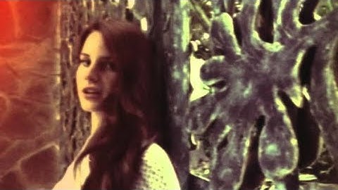Lana Del Rey - Summertime Sadness (with the intro)
