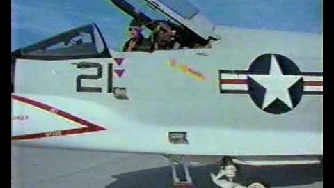 Vought F-8 Crusader vs. McDonnell Douglas F-4 Phantom II
