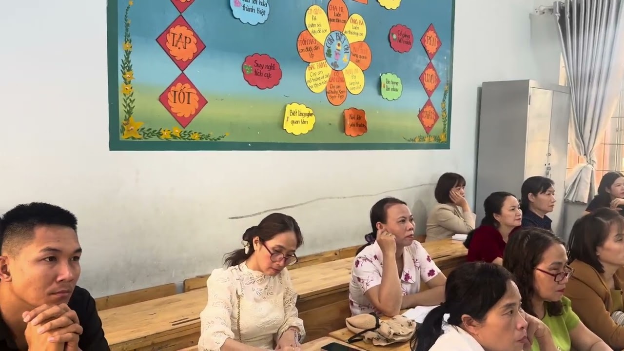 HĐTN STem Bình tưới nước nhỏ giọt ( tiếp theo)