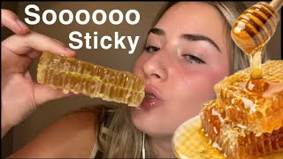 ASMR| Eating a HONEYCOMB ๐ฏ ~~ sticky mouth sounds ๐