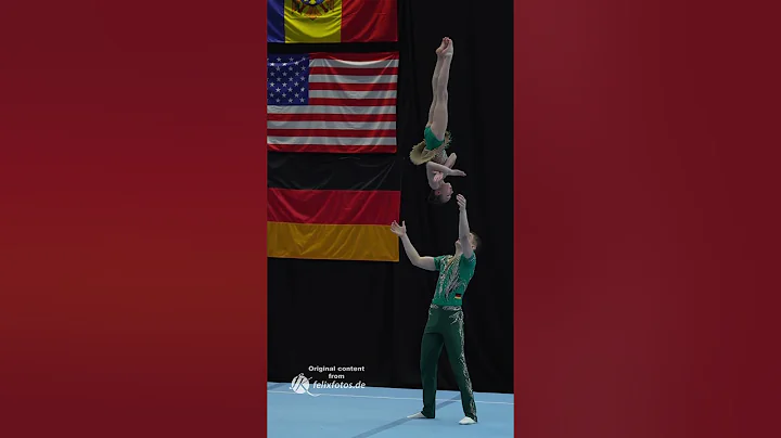 WOW see this strech twist (?)...... #acrobatic #circus #sportakrobatik #gymnasticsgirl