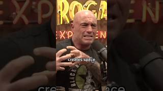 Hanging for shoulder health (Joe Rogan) #shouldermobility