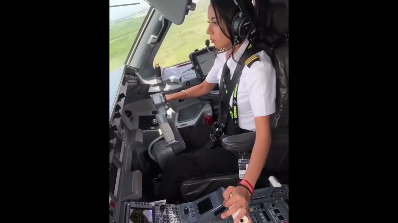 Beautiful Landing With Female Pilot In Cokpit Part 3